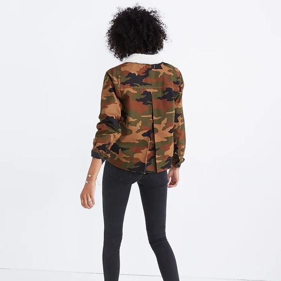 Madewell Northward Cropped Army Jacket in Cottontail Camo - Picture 3 of 7